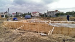 Заливка бетонного фундамента