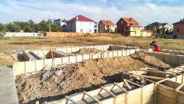 Заливка бетонного фундамента