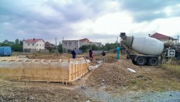 Заливка бетонного фундамента