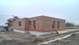 Кирпичная кладка дома