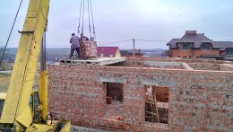 Кирпичная кладка дома