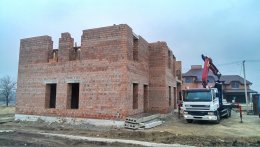 Кирпичная кладка дома