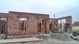 Кирпичная кладка дома