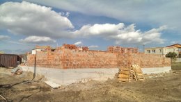 Кирпичная кладка дома